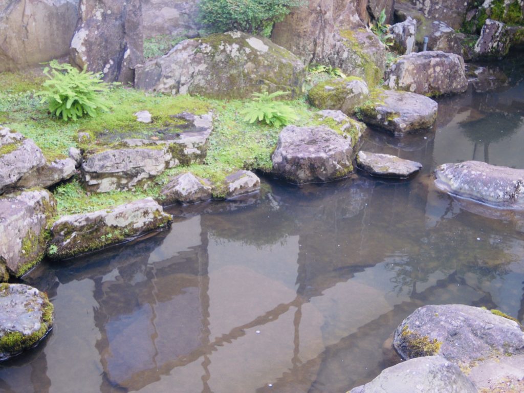 岩倉温泉中池