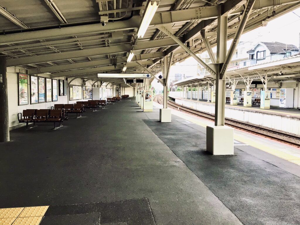 柴又駅ホーム3